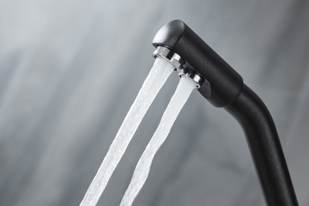 Смеситель для кухни Paulmark HESSEN He213017-418 на раковину черный металлик